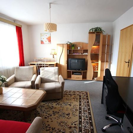Karin'S Behagliche Ferienwohnung Benshausen ภายนอก รูปภาพ